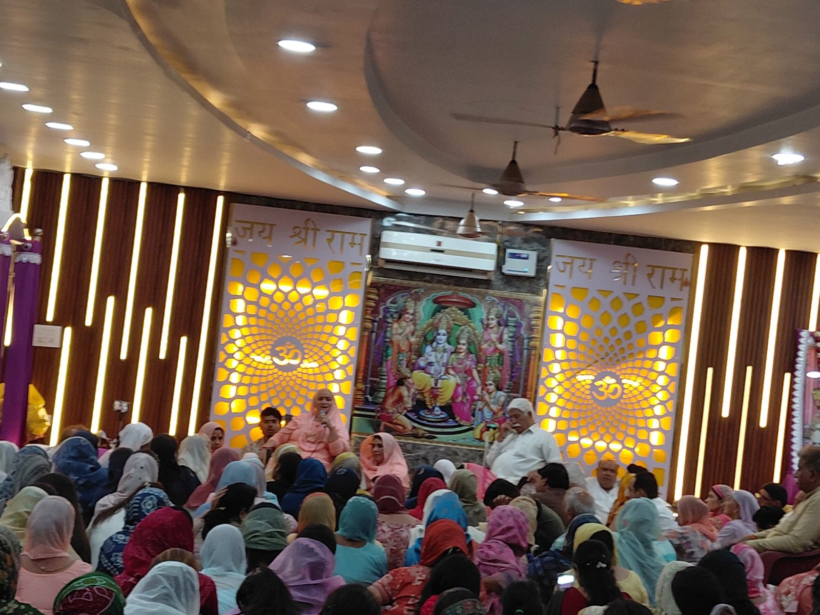 श्री गुरु कृपा धाम भूपतवालामें भव्य भजन संध्या एवं संत समागम का आयोजन