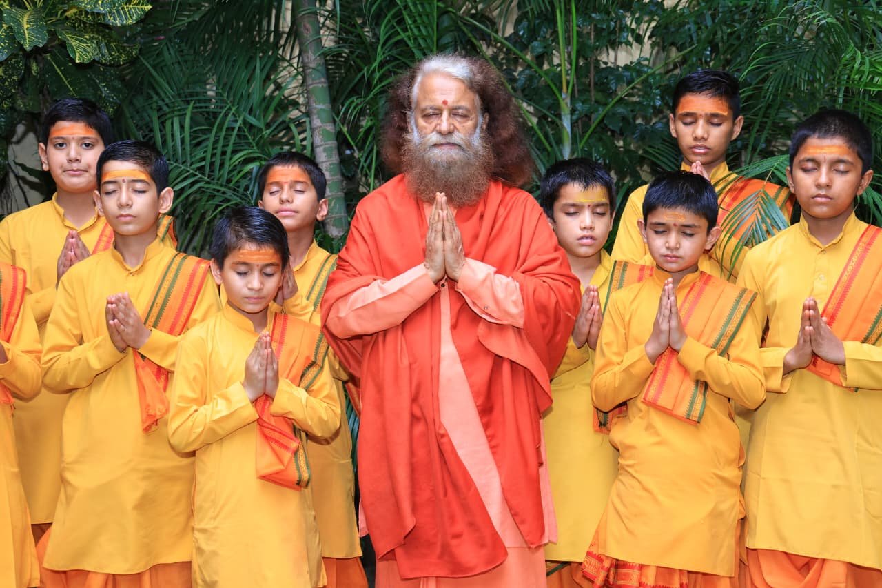 राष्ट्रीय अंतरिक्ष दिवस के अवसर पर परमार्थ निकेतन से भारतीय अंतरिक्ष अनुसंधान संगठन (इसरो) के समर्पित वैज्ञानिकों तथा इस महान यात्रा से जुड़े कर्मयागियों को हार्दिक बधाई